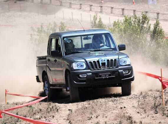 Lanzamiento Mahindra Pik Up en "Nido de Cóndores"